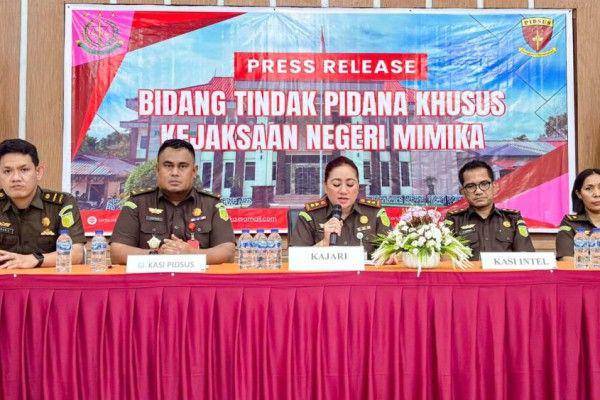 Kejari Mimika mengumumkan penetapan satu tersangka korupsi proyek jembatan Agimuga. (IDN Times/Istimewa