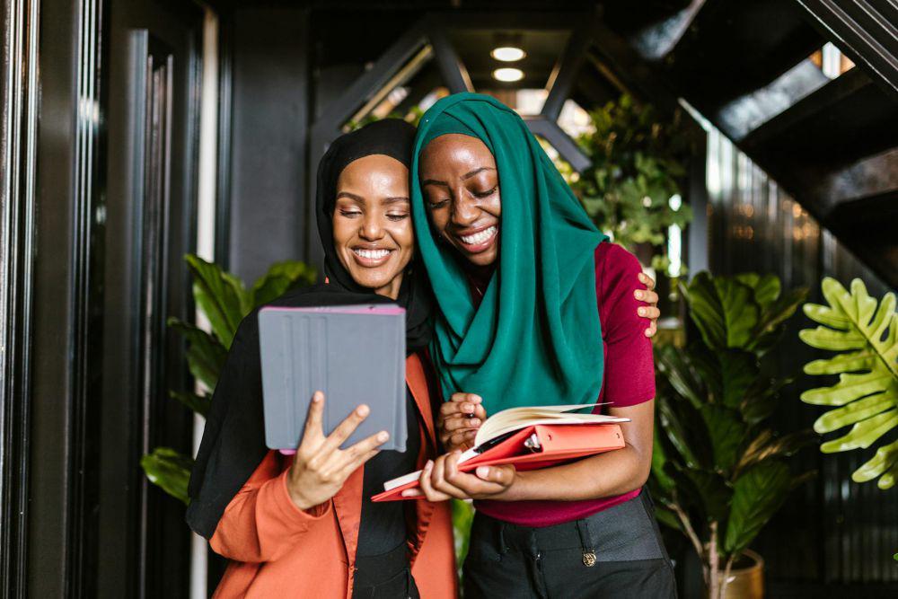 ilustrasi perempuan muslim (pexels.com/RDNE Stock project)