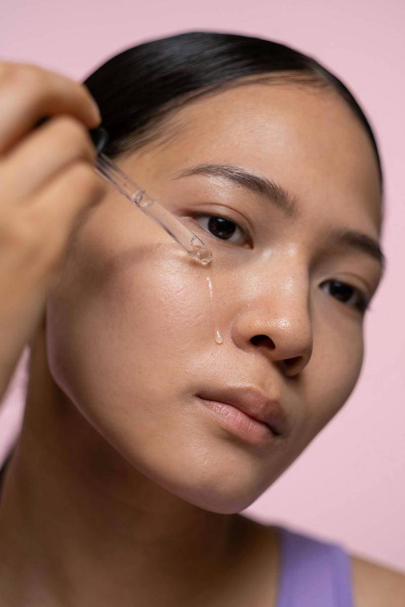 ilustrasi skincare dengan kandungan PHA (pexels.com/Ron Lach)