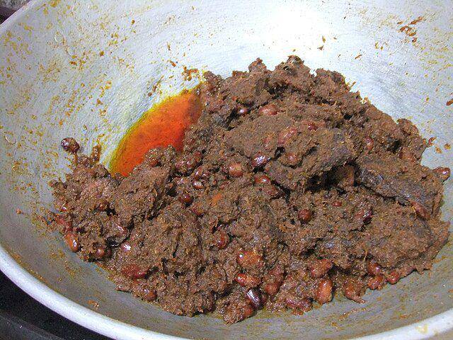Ilustrasi masak rendang (commons.wikimedia.org/Sakurai Midori)