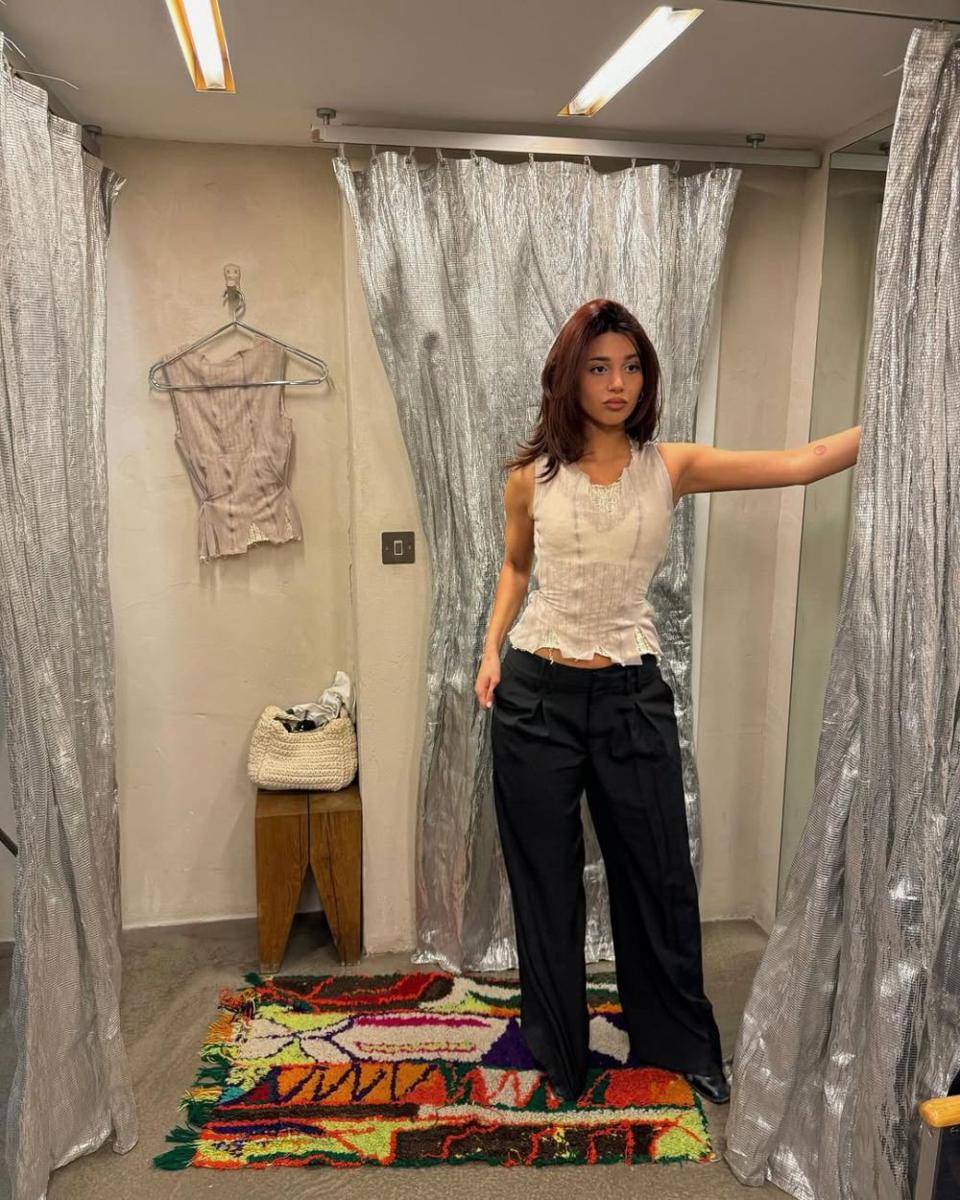 OOTD Katy Esistia, Kekasih Pesepak Bola Ole Romeny (instagram.com/katyesistia)