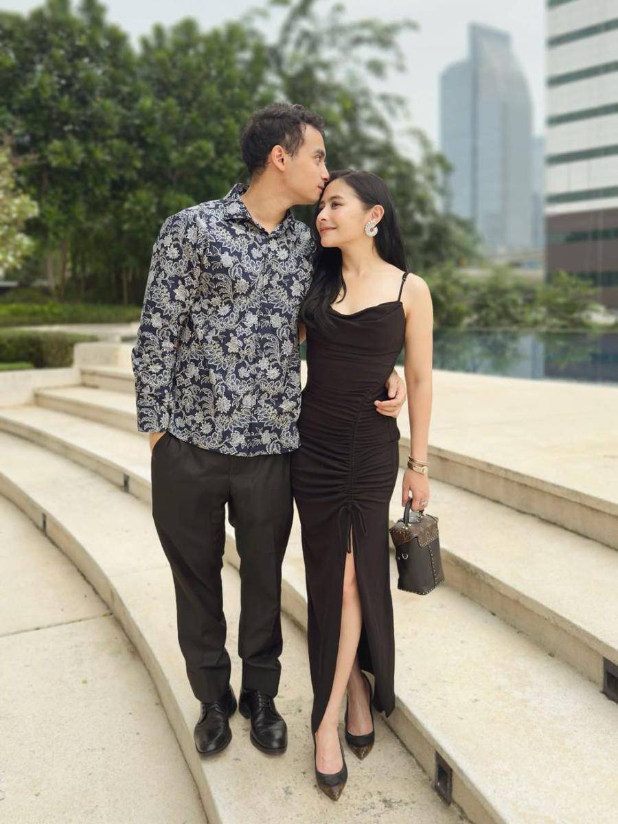 potret Prilly Latuconsina dan Omara Esteghlal (instagram.com/prillylatuconsina96)