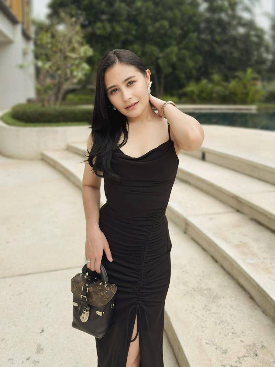 potret Prilly Latuconsina (instagram.com/prillylatuconsina96)