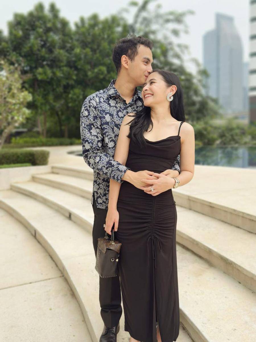 potret Prilly Latuconsina dan Omara Esteghlal (instagram.com/prillylatuconsina96)