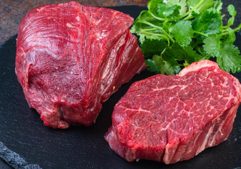 ilustrasi daging sapi (unsplash.com/David Foodphototasty)