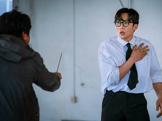 still cut drama Korea Good Boy (dok. JTBC Drama/The Haunted Palace)