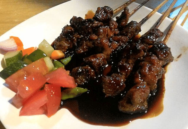 potret sate maranggi (commons.wikimedia.org/Gunwan Kartapranata)