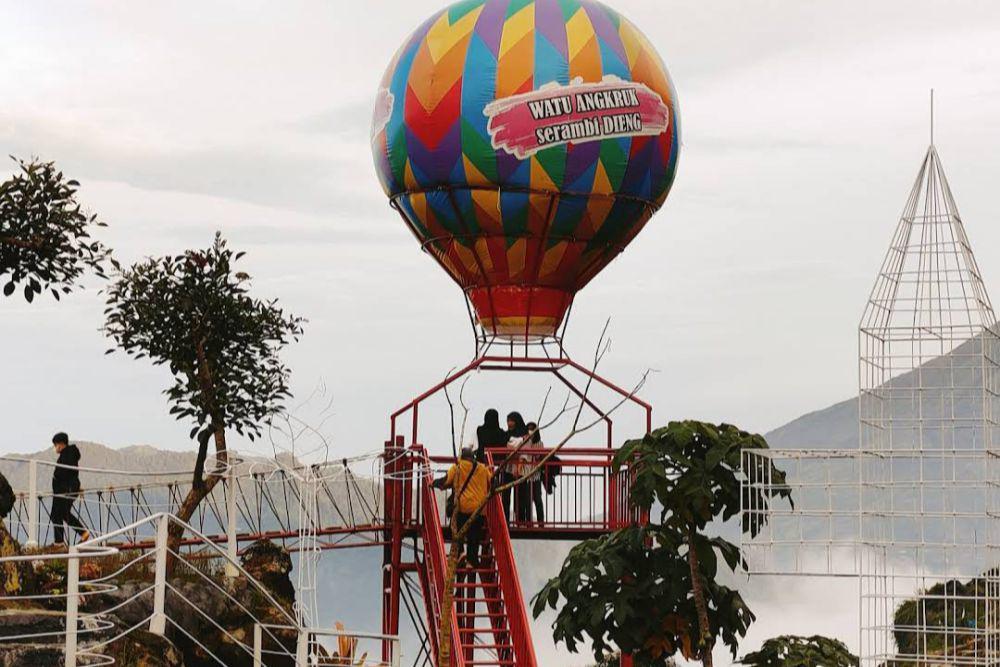 Wisata Watu Angkruk Wonosobo: Lokasi, Rute, HTM, dan Tips Wisatanya
