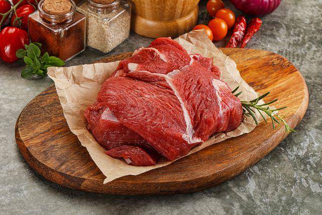 ilustrasi daging sapi (vecteezy.com/Andrey Starostin)