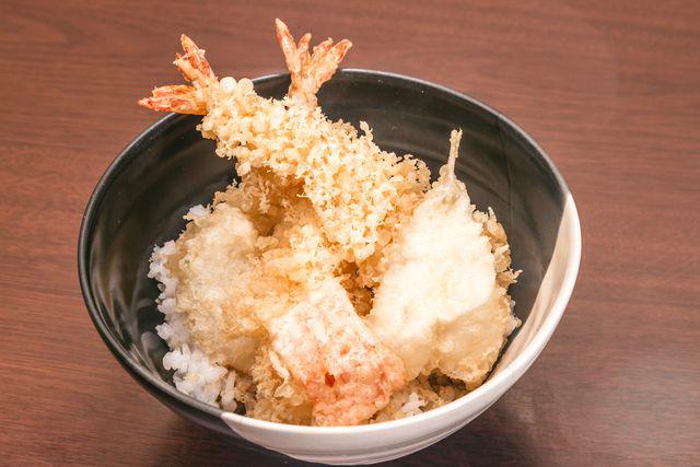 Resep Ebi Katsudon, Udang Krispi Telur Lumer di Atas Nasi Hangat 