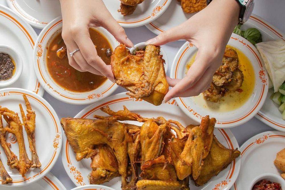 Potret Menu RM Tjap Ajam Bandung 38 (instagram.com/tjapajam38)