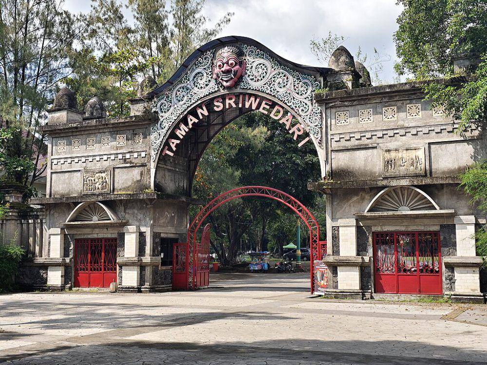Taman Sirwedari, Solo (commons.wikimedia.org/Notloop)