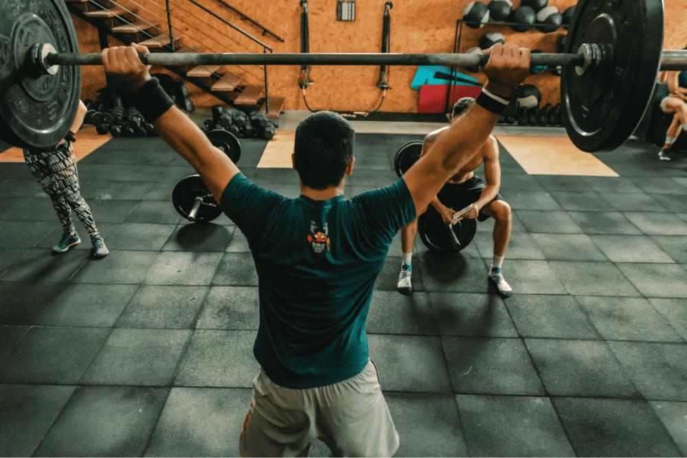 7 Tanda Kamu Harus Pindah dari Tempat Gym Sekarang, Jangan Ditunda!