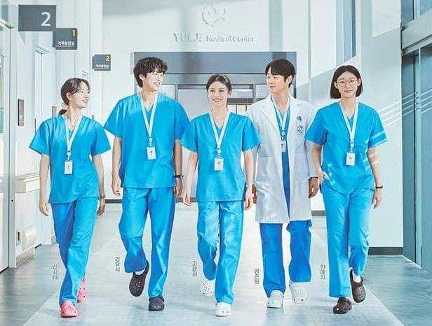 Poster Drama Resident Playbook (dok.tvN/Resident Playbook)