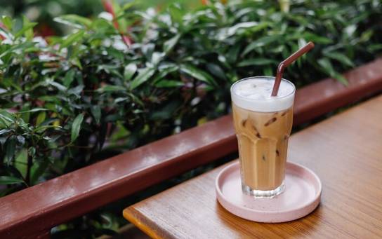 ilustrasi kopi durian (freepik.com/kroshka)