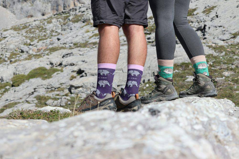 kaos kaki (unsplash.com/Bare Kind)