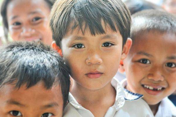 potret foto bersama anak sekolah dasar (pixabay.com/stokpic)
