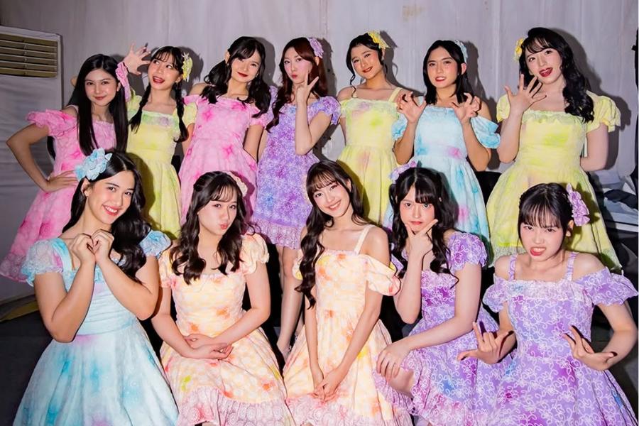 [QUIZ] Member JKT48 yang Gak akan Menolak Diajak Liburan ke Desa Adat di Indonesia Ini