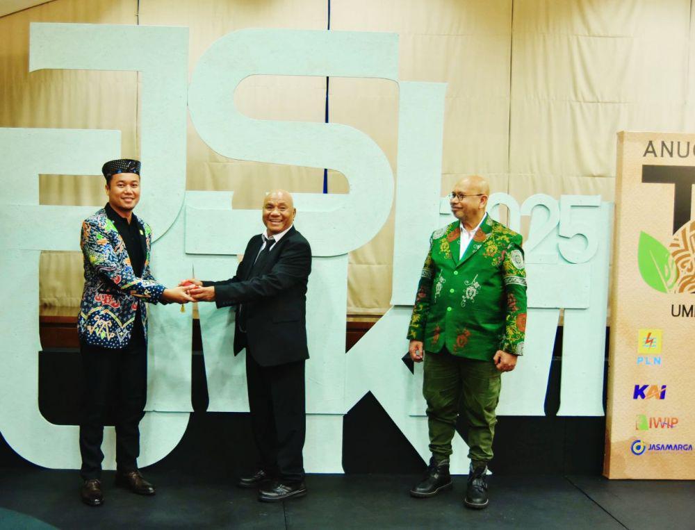 Bantu UMKM Keripik Singkong, PLN UID Lampung Raih TJSL Award 2025