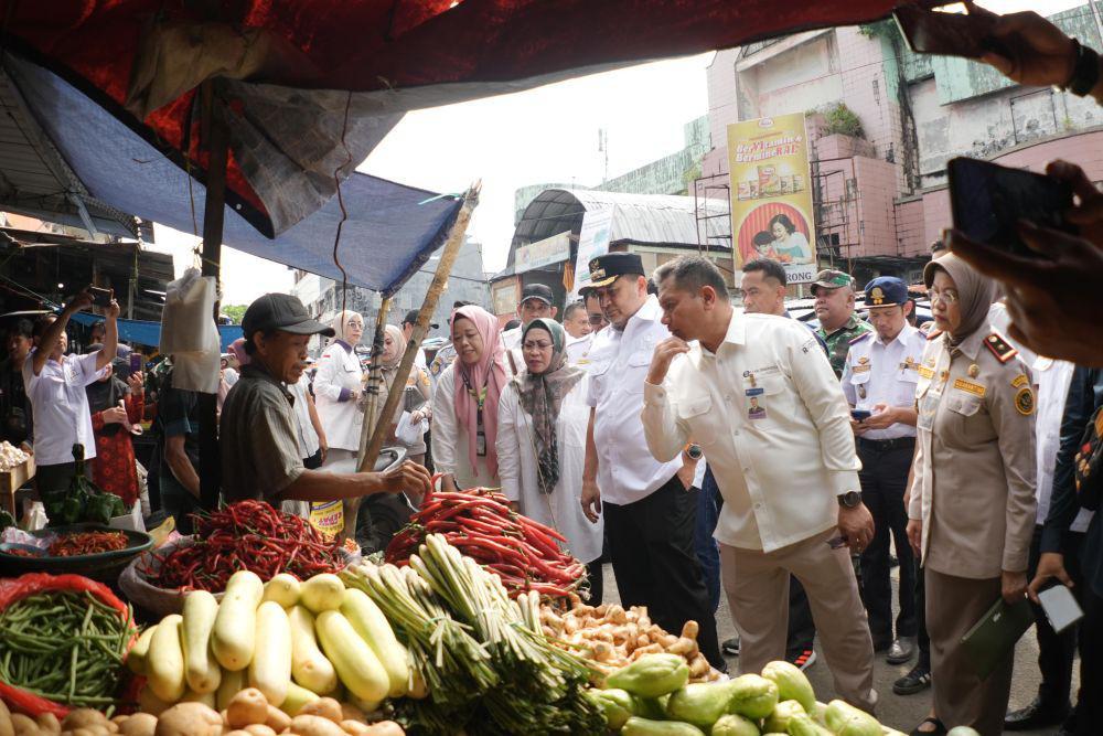 Jelang Idul Adha, Harga Sembako di Pasar Terong Makassar Naik Tipis