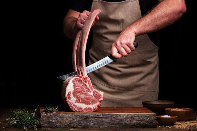 ilustrasi daging sapi (unsplash.com/Madie Hamilton)
