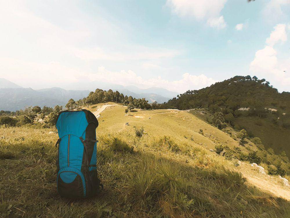 ilustrasi tas carrier (unsplash.com/Meghraj Neupane)