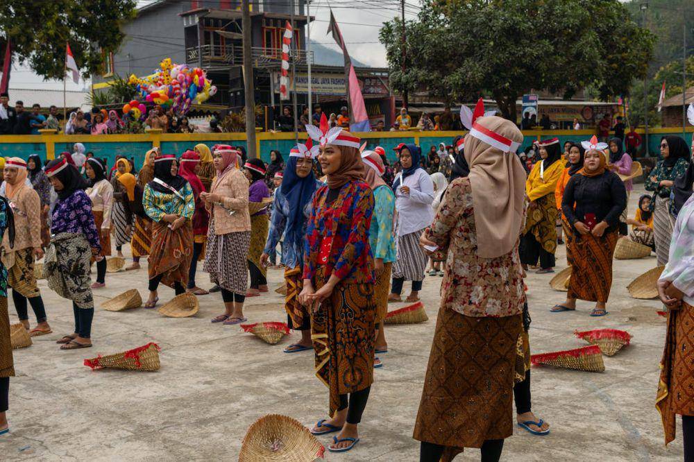 ilustrasi menjaga warisan budaya (pexels.com/Baarast Project)