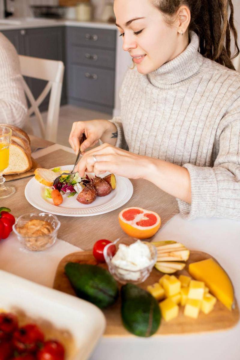 ilustrasi sarapan (pexels.com/alexyalmond)