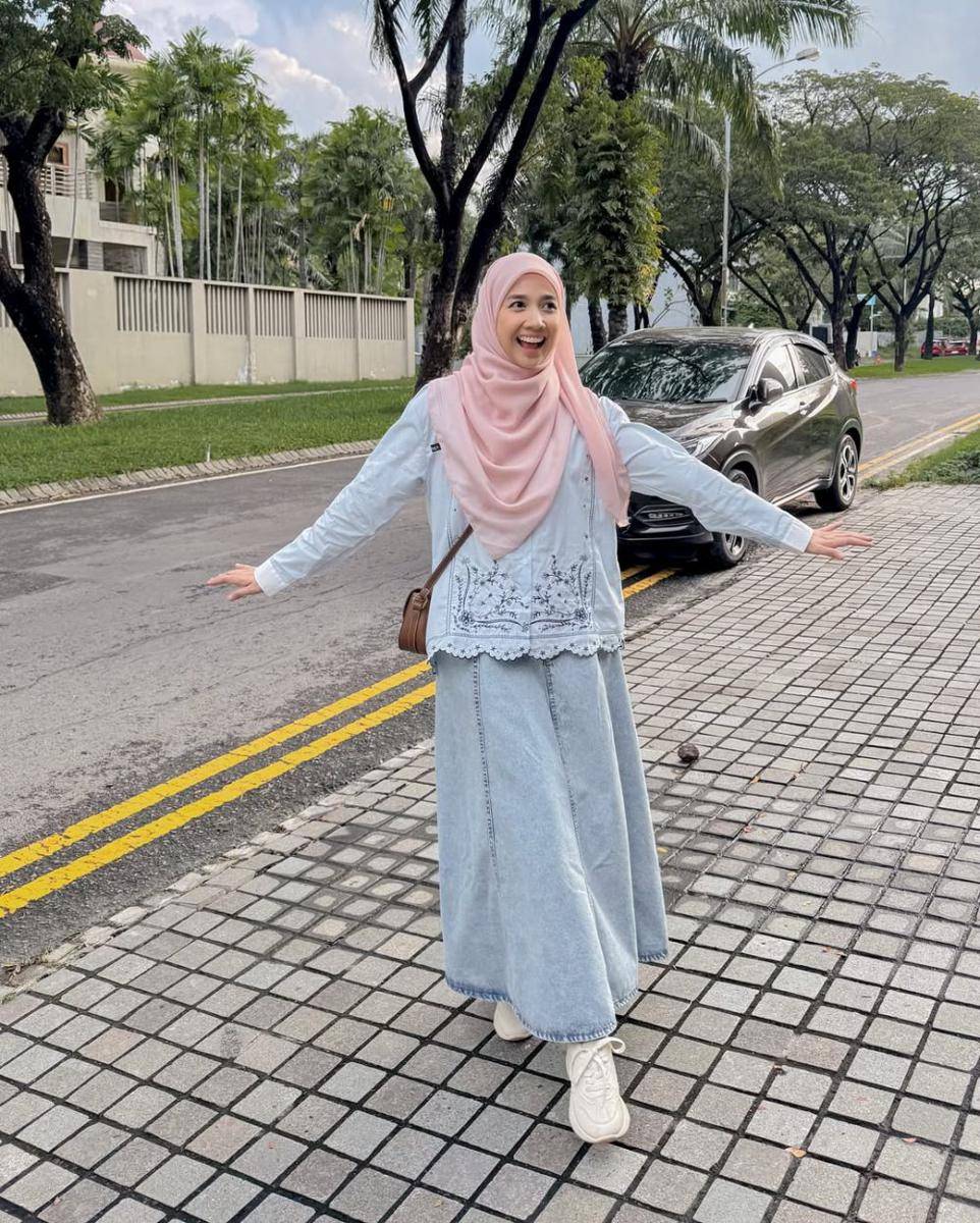 Inspirasi OOTD ala Richa Etika (instagram.com/richaeu)