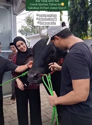 sapi kurban Sonny dan Fairuz dari Raffi Ahmad (instagram.com/sonnyseptian)