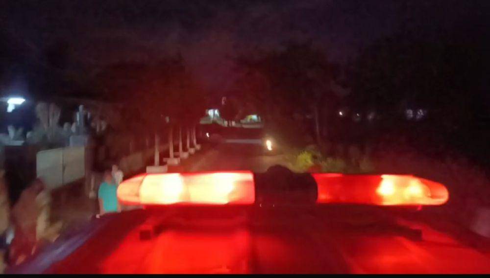 Tim Damkar Padang menuju lokasi kebakaran lahan (Foto: Damkar Padang)