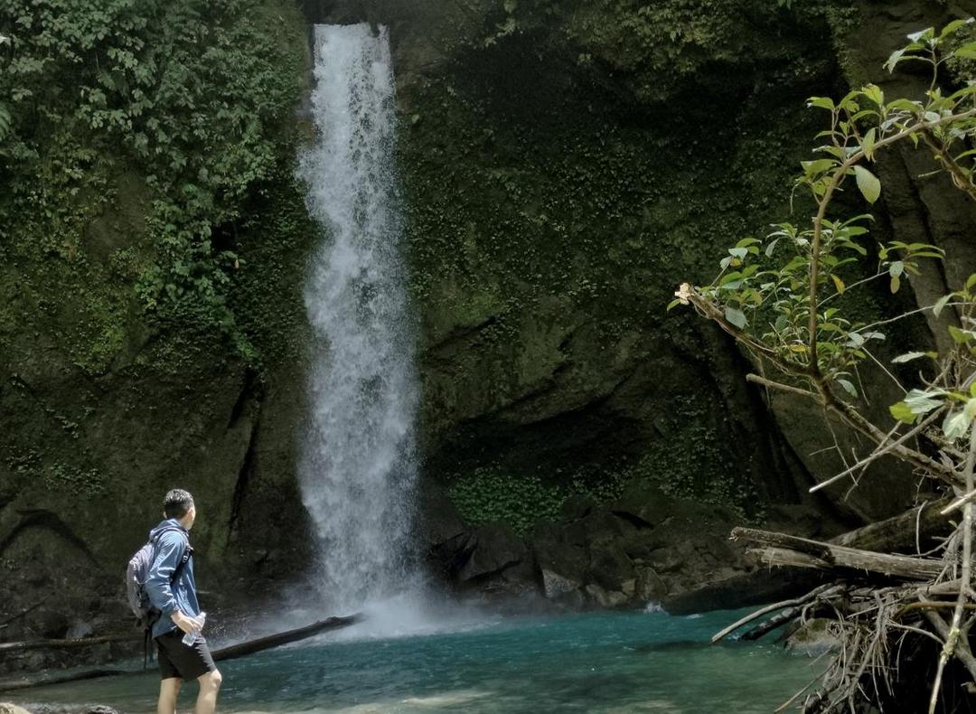 Sensasi Trekking di Air Terjun Lau Ngaru, Wisata Indah Jarang Dijamah Wisatawan