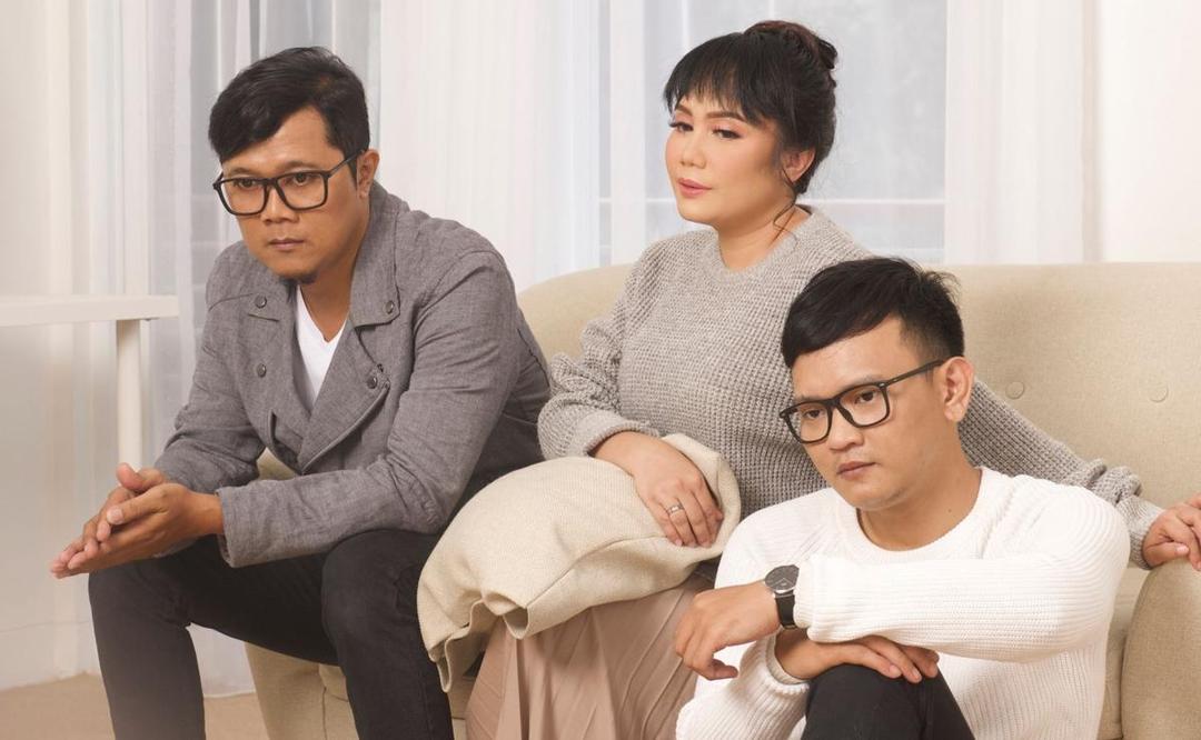 CASSANDRA Band Rilis Single Terbaru Bertajuk Pemain Lama

