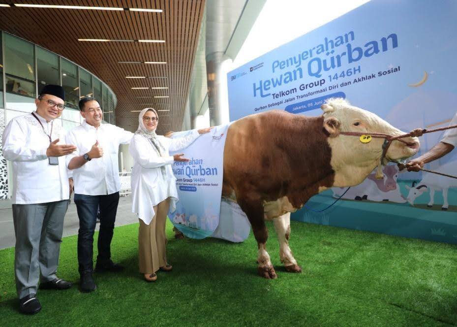  Iduladha 1446H, TelkomGroup Salurkan 946 Hewan Kurban untuk Masyarakat