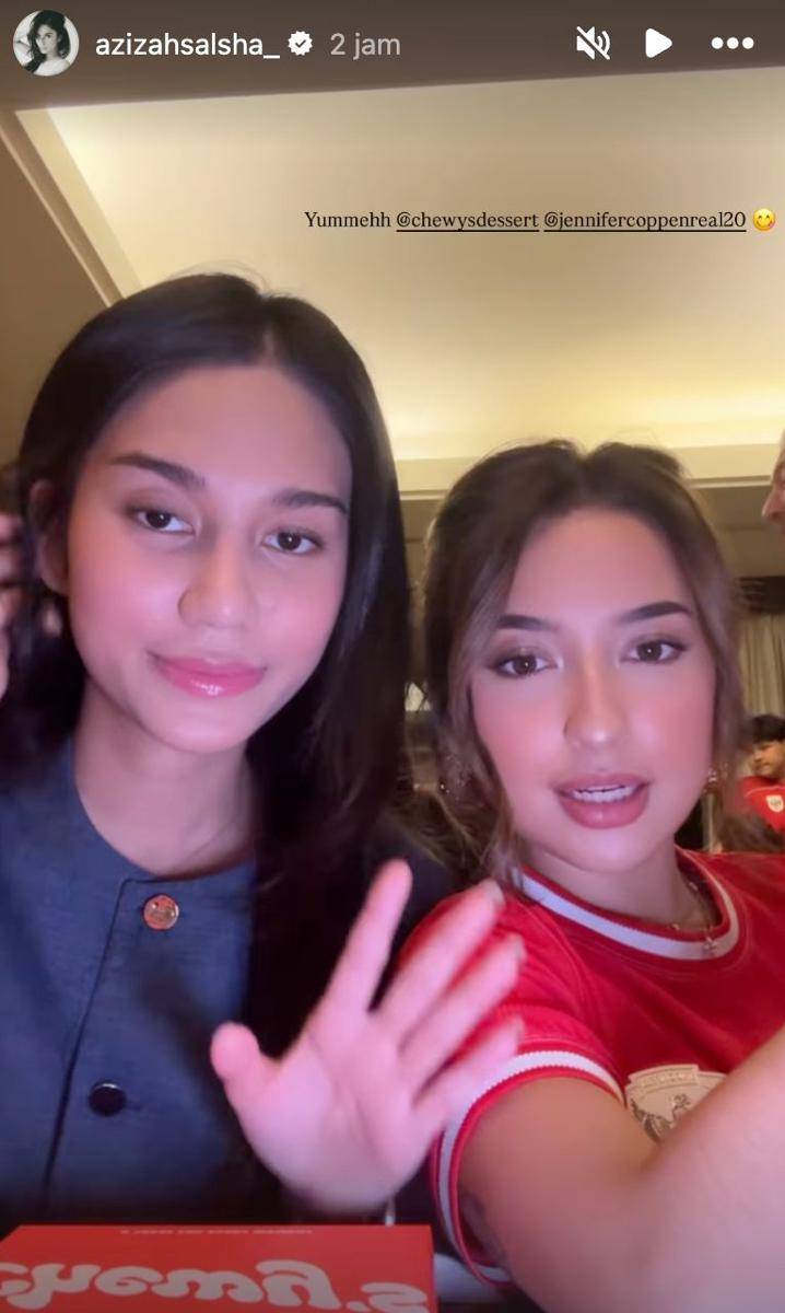WAGs dukung pasangan di laga Indonesia vs China