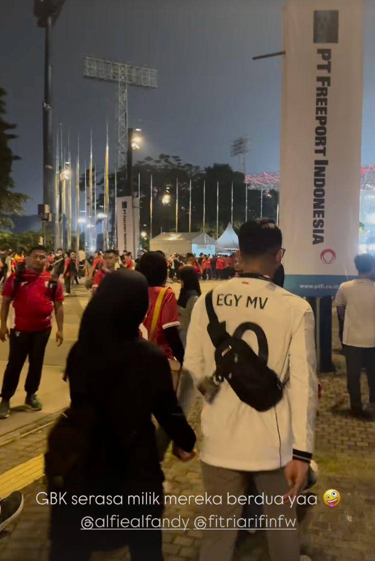 WAGs dukung pasangan di laga Indonesia vs China