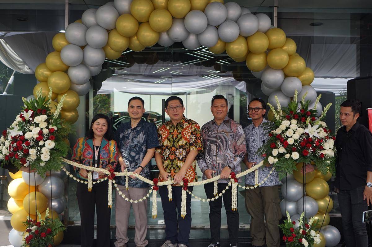 6. Prosesi Pemotongan Bunga (1).jpeg