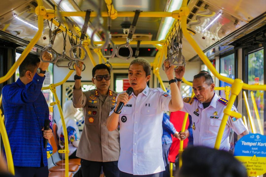 Wali Kota Bogor Ajak Warga Pakai TransJabodetabek Cuma Rp3.500 Bogor-Blok M