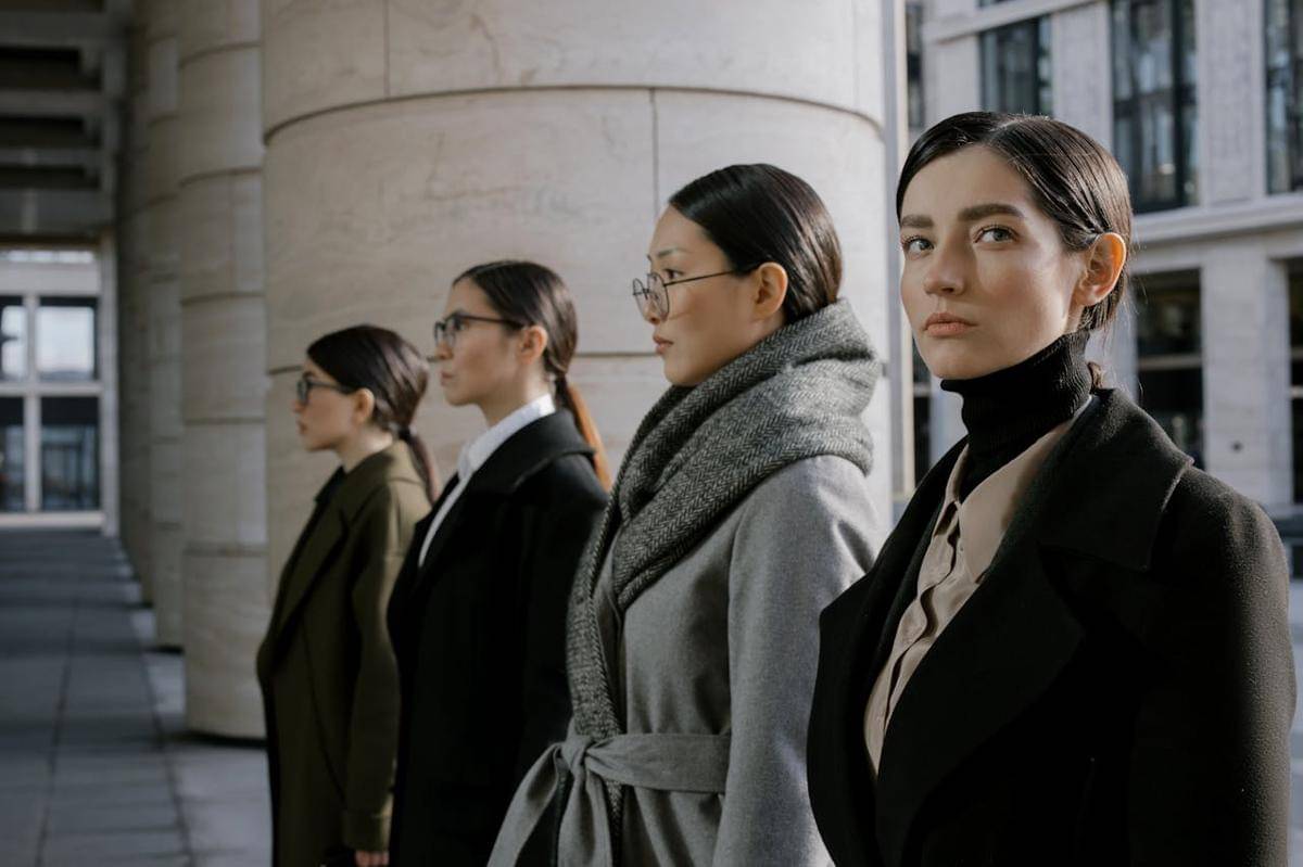 ilustrasi membandingkan diri