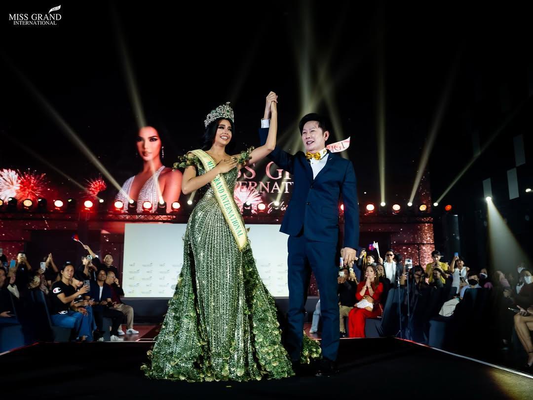 7 Potret Penobatan Christine Juliane Opiaza Sebagai Miss Grand International 2024, Memukau!