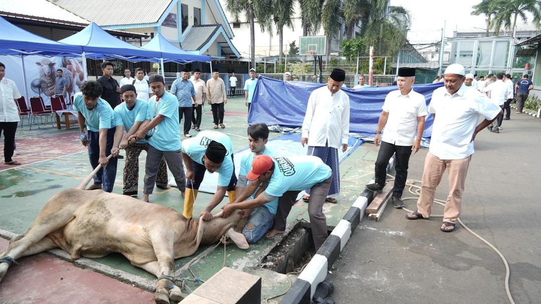 Lapas Cipinang Sembelih 24 Hewan Kurban, Semua Napi Kebagian Daging