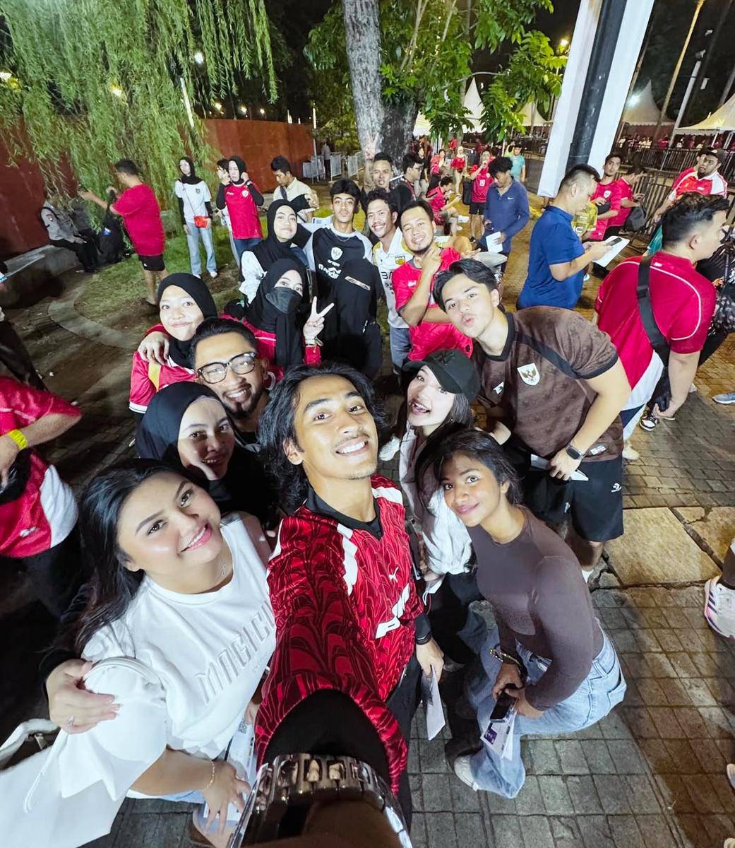 momen Umi Pipik dukung menantu di lapangan (instagram.com/_ummi_pipik_)