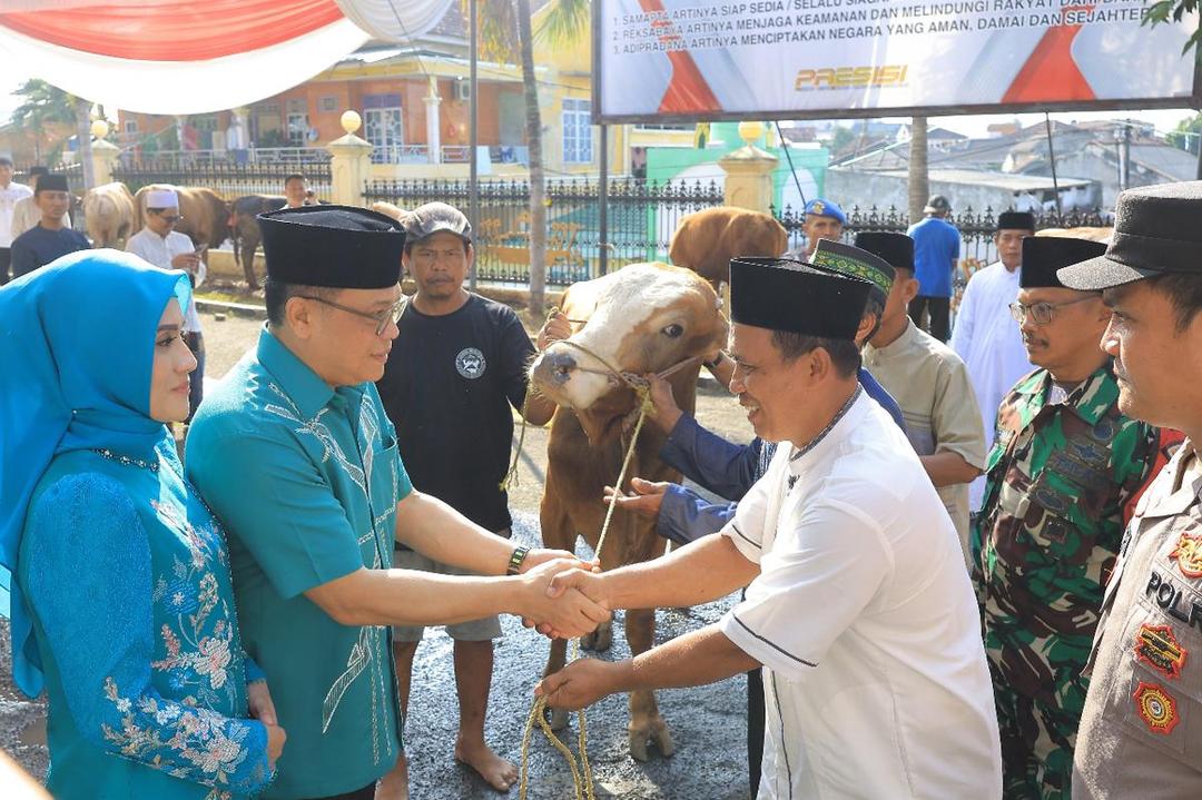 Idul Adha 1446 H Polda Lampung Salurkan 58 Hewan Kurban