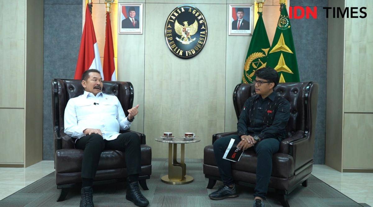 Wawancara khusus IDN Times bersama Jaksa Agung Sanitiar Burhanuddin di Kejaksaan Agung (Kejagung), Rabu (4/6/2025).