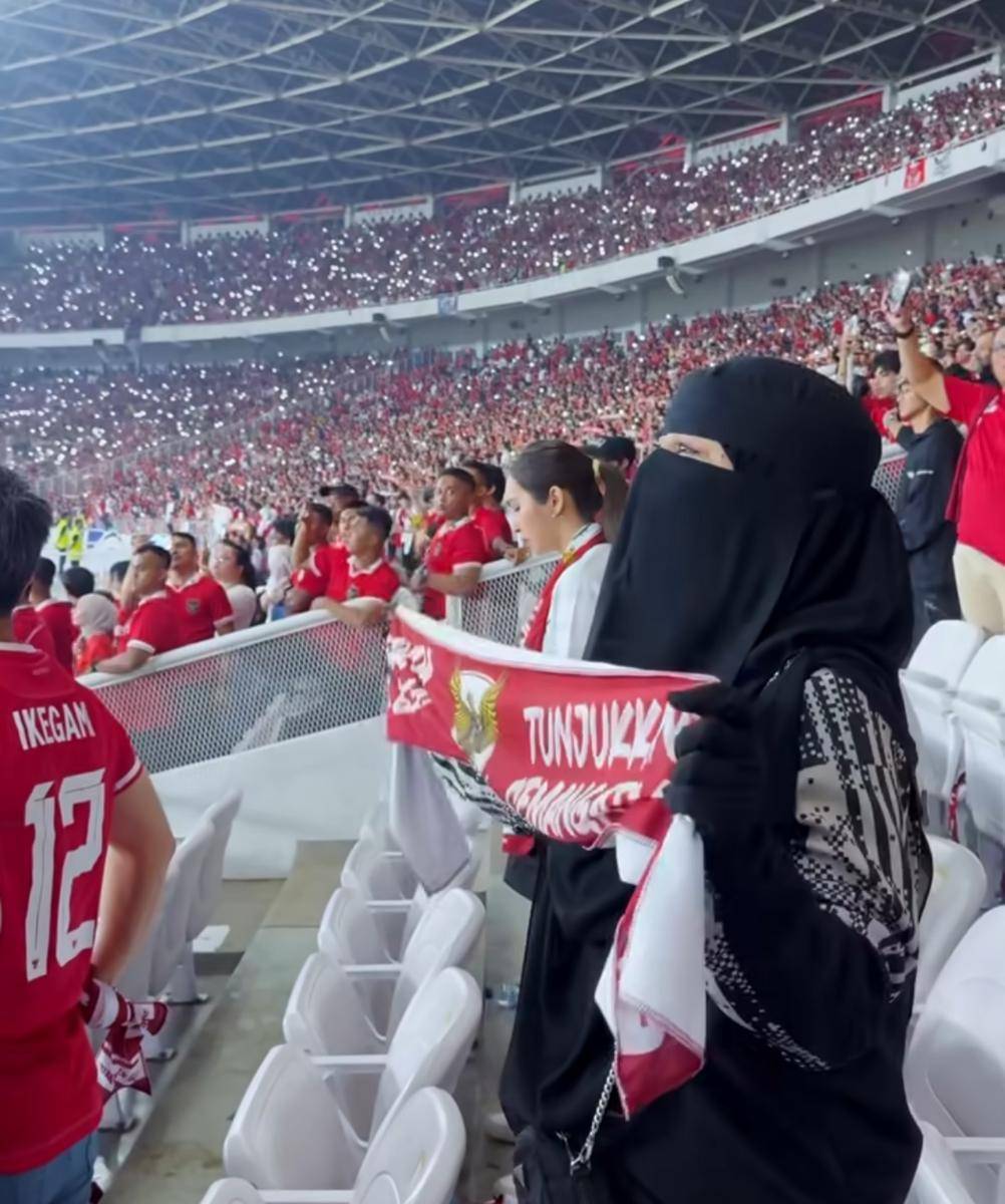 momen Umi Pipik dukung menantu di lapangan (instagram.com/_ummi_pipik_)