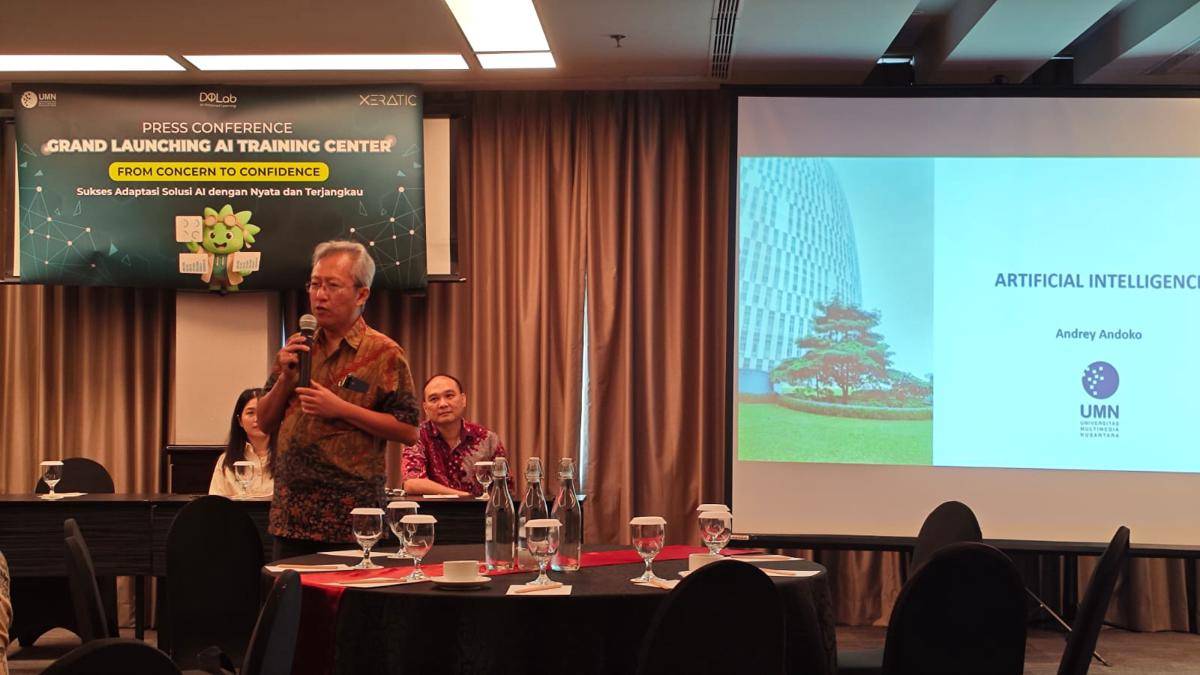 Andrey Andoko, Rektor UMN pada Grand Launching AI Training Center pada Jumat (5/6/2025) di Kimaya Slipi Jakarta by Harris, Jakarta Barat. (IDN Times/Febriyanti Revitasari)