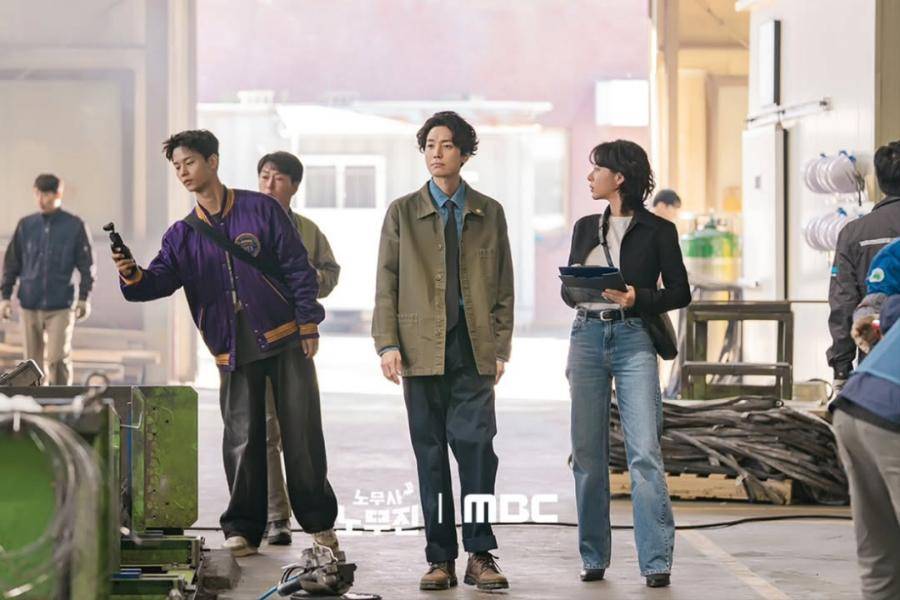 No Mu Jin (Jung Kyoung Ho), Na Hee Joo (Seol In Ah), dan Go Gyeon Woo (Cha Hak Yeon) di drakor Oh My Ghost Clients (instagram.com/mbcdrama_now)