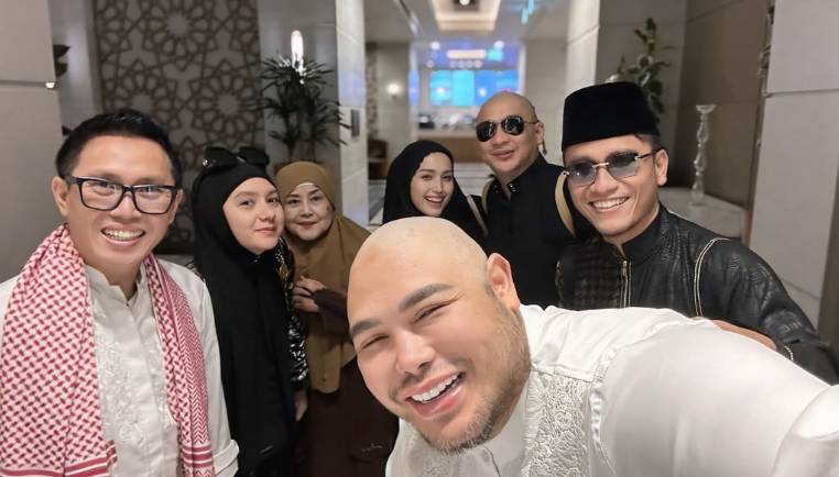 potret Ivan Gunawan tunaikan ibadah haji (instagram.com/ivab_gunawan)
