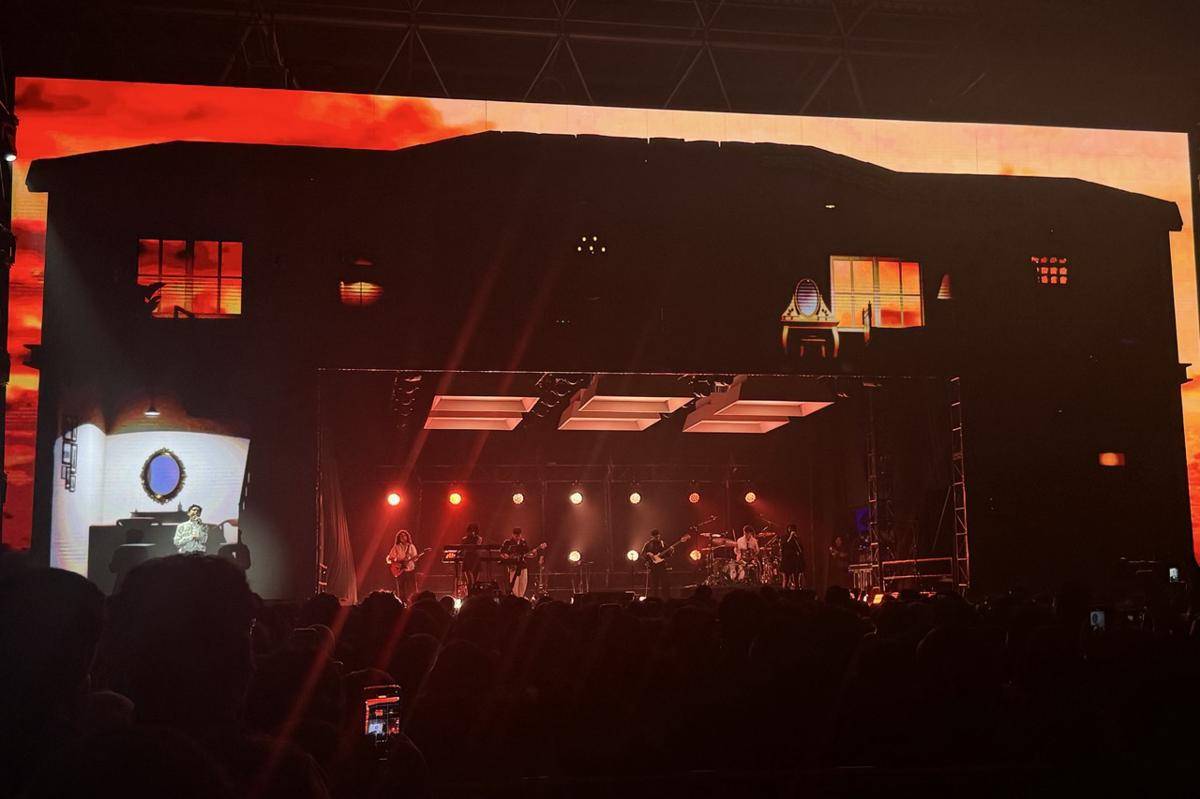momen konser '25 on Blank Canvas pada Sabtu (7/6/2025) (IDN Times/Elizabeth Chiquita)