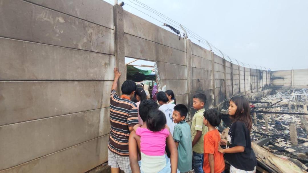 Cerita Warga Korban Kebakaran Kapuk Muara: Korsleting Listrik hingga Jebol Tembok